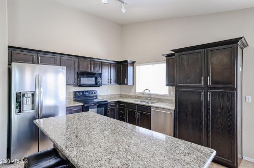 172 Sycamore Pl, Chandler AZ 85286-6820 exterior