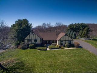30 Valley View Dr, Wallingford, CT 06492-1920