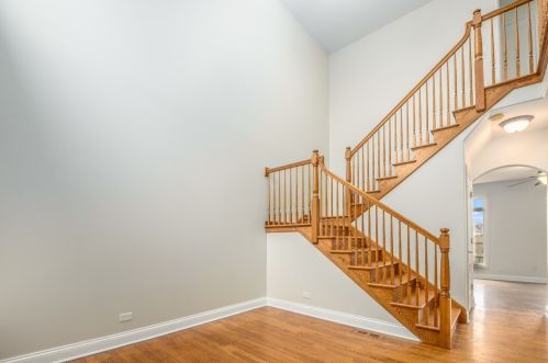 187 Mayo Ct, Elmhurst IL  60126-5158 exterior