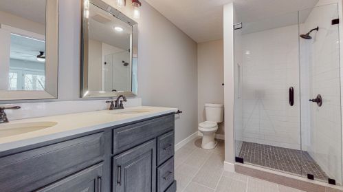 2501 Arc St, Saint Paul MN 55109-1918 exterior