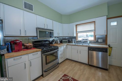 2241 18 St, Philadelphia PA 19132-4314 exterior