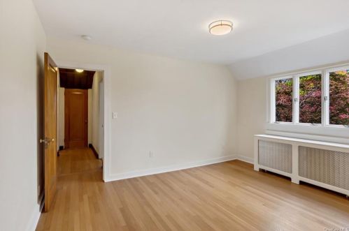 299 Grand St, Mount Vernon NY 10552-2209 exterior