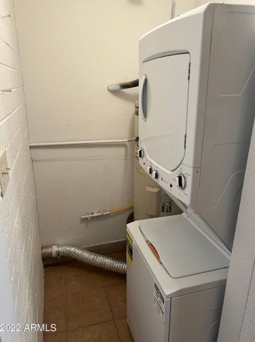 2458 Encinas Ln, Phoenix AZ 85040-1550 exterior