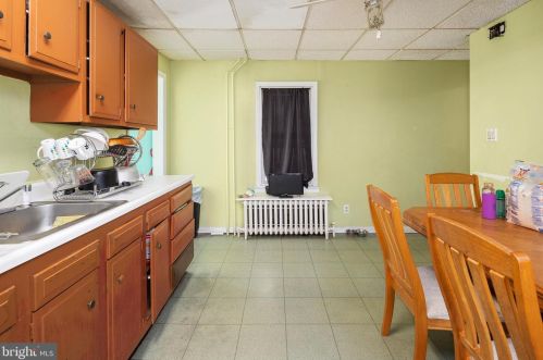 1034 Quinton Ave, Trenton NJ 08629-2402 exterior