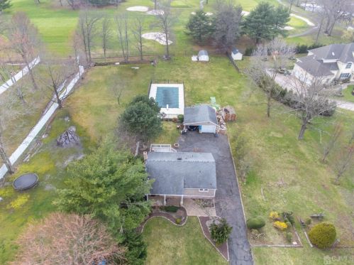 513 Grove Ave, Edison NJ  08820-3608 exterior