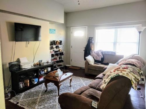 2332 Fox Way, Pittsburgh, PA 15203-2113