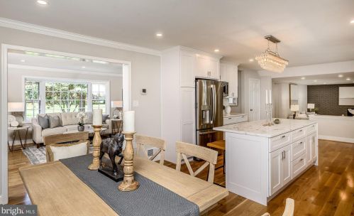 1209 Forestwood Dr, Mc Lean VA  22101-2603 exterior