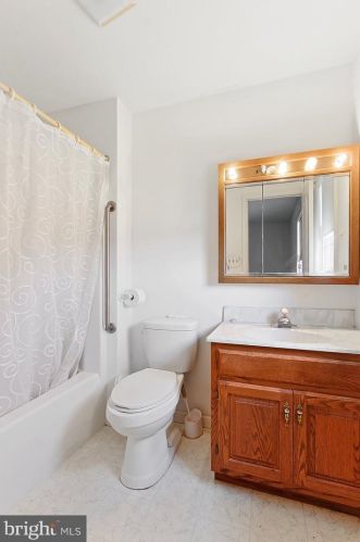 311 Columbus Ave, Littlestown PA 17340-1537 exterior