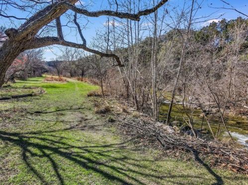 5708 Driftwood Dr, Austin TX 78731-2642 exterior