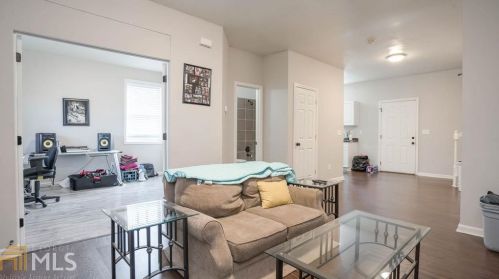 1968 Jones St, Atlanta GA 30344-4108 exterior