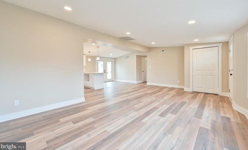 465 Bailey St, Pilesgrove NJ  08098-1014 exterior