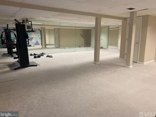 28 Ginger Ct, Princeton NJ 08540-9421 exterior