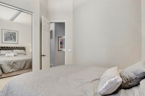 22110 36th St, Phoenix AZ  85050-7392 exterior