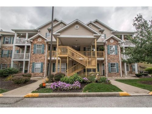 14930 Lenox Dr, Cleveland OH  44136-8946 exterior