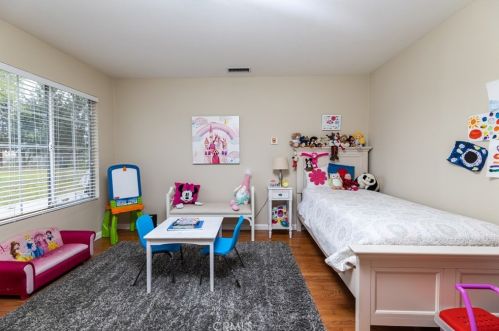 1910 Domingo Rd, Fullerton CA 92835-3411 exterior