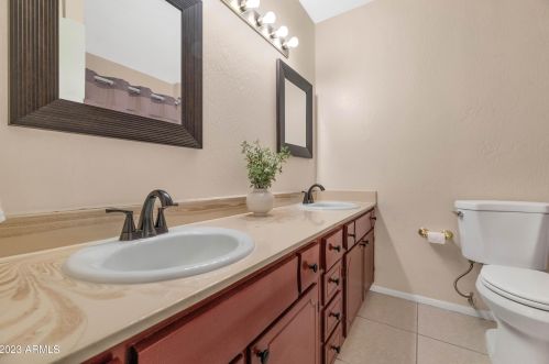 1734 Claremont St, Phoenix AZ  85015-2029 exterior