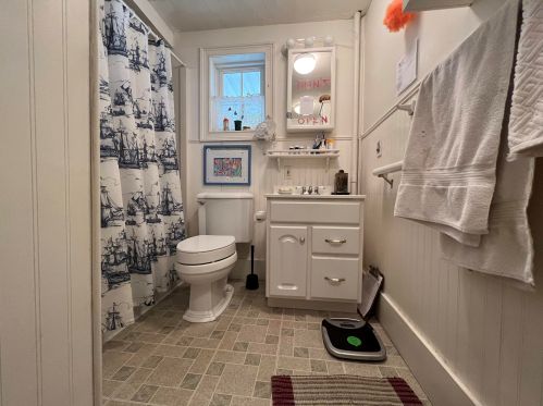 22 South St, Concord NH 03301-2664 exterior