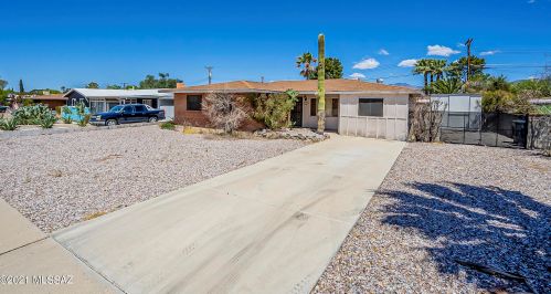 7033 Calle Orion, Tucson, AZ 85710-5451