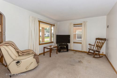 1823 Nicholson St, Joliet, IL 60403-2442