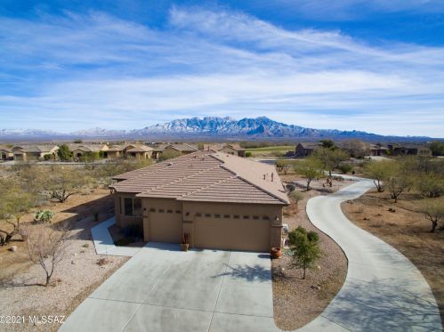 5750 Atascosa Peak Dr, Green Valley AZ 85622-8127 exterior