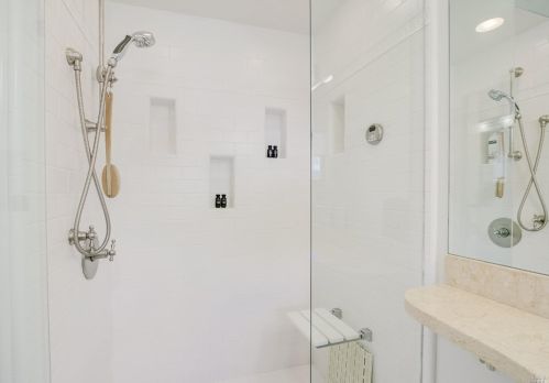 93 Elm Ave, Mill Valley CA 94941-2105 exterior