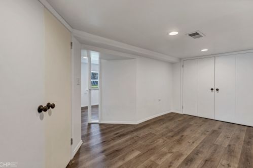 6749 Damen Ave, Chicago IL  60636-3204 exterior