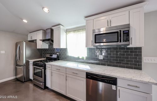 1034 Elm St, Phoenix AZ  85014-3623 exterior