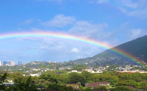 2961 Kalawao Pl, Honolulu HI 96822-1546 exterior