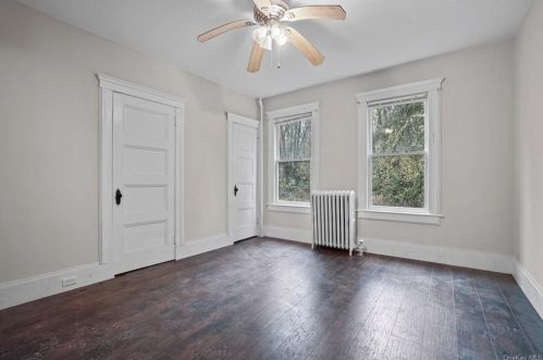 34 Webb Rd, Middletown NY 10940-6535 exterior