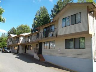 15313 15th Ave, Seattle, WA 98155-7100