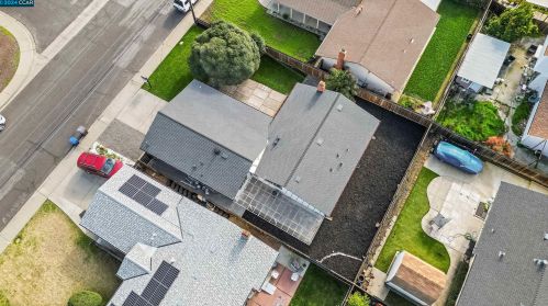 3571 Cardinal Dr, Concord CA 94520-1501 exterior