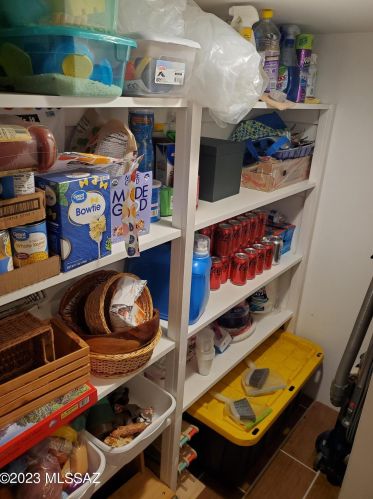 9950 Outlaw Trl, Tucson AZ  85742-8852 exterior