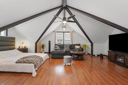 5616 Kolin Ave, Chicago IL 60629-4838 exterior