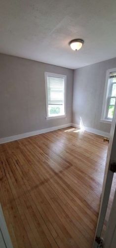 12 Elizabeth St, Worcester MA 01605-2951 exterior