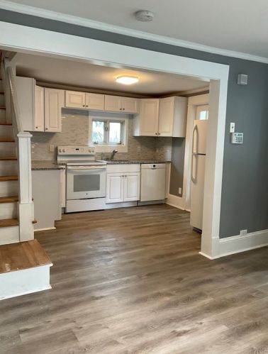 24 Ina St, Springfield MA  01109-2634 exterior