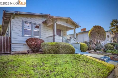 2815 Wallace St, Berkeley, CA 94702-2231