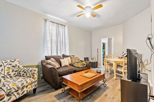 204 Minooka St, Pittsburgh PA 15210-3503 exterior