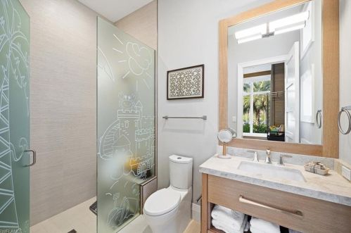 1230 Gulf Shore Blvd, Naples FL exterior