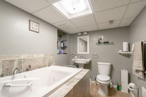 10006 Indiana Ave, Chicago IL 60628-2126 exterior