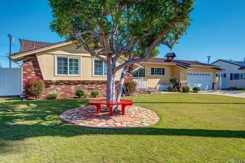 531 Las Palmas Dr, Fullerton, CA 92835-1600