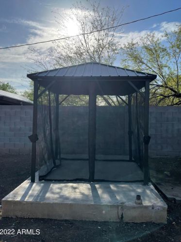 2525 Culver St, Phoenix AZ 85009-3136 exterior