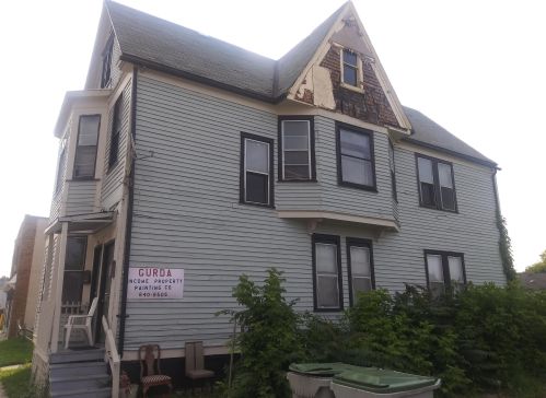 635 Center St, Milwaukee WI 53212-2958 exterior