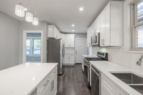 5505 Parkside Ave, Chicago IL  60638-2814 exterior