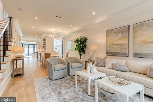 1924 10th St, Washington DC  20001-4112 exterior