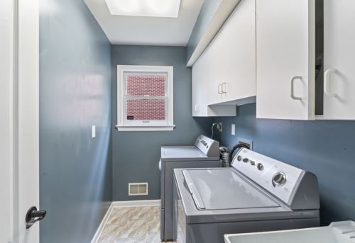 19 Rosemont Ave, Pittsburgh PA 15228-2434 exterior