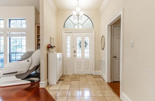 700 Crest Ridge Ct, Irving TX  75061-9325 exterior