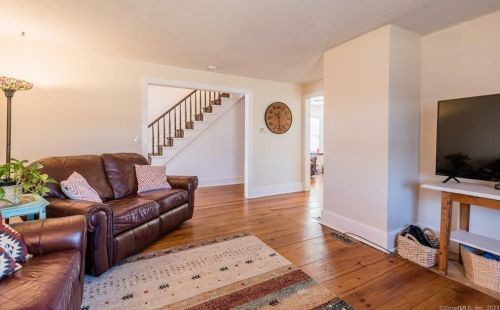 113 Norwich Ave, Exeter CT 06249-2616 exterior