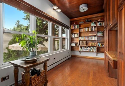 5340 Cullom Ave, Chicago IL 60641-1313 exterior