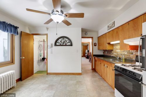 415 Arbor St, Saint Paul MN 55102-3511 exterior