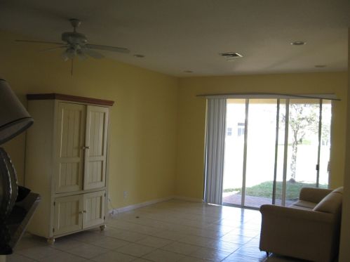 1819 Jamesport Dr, Fort Pierce FL  34953-4599 exterior